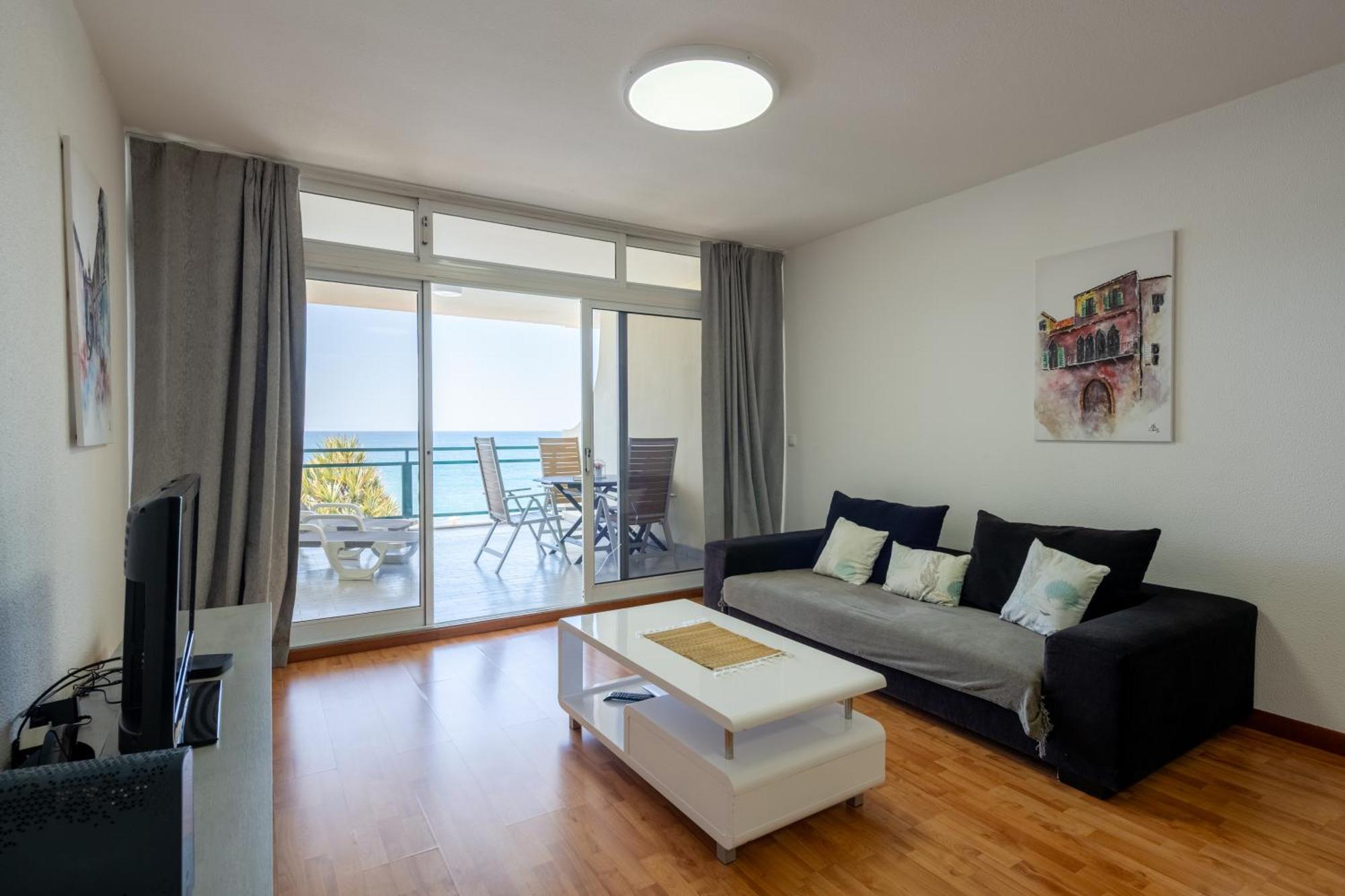 Atlantic View Apartment At Formosa Beach フンシャル エクステリア 写真