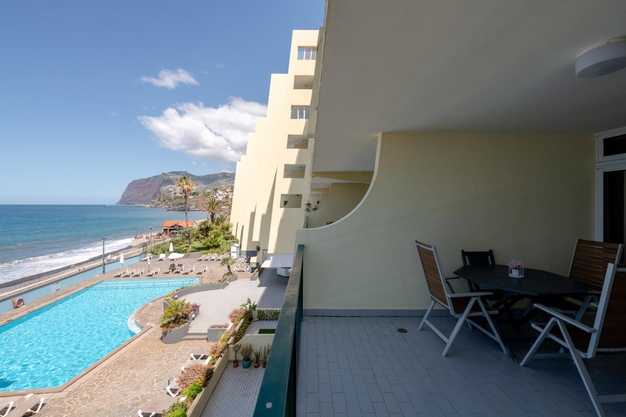 Atlantic View Apartment At Formosa Beach フンシャル エクステリア 写真