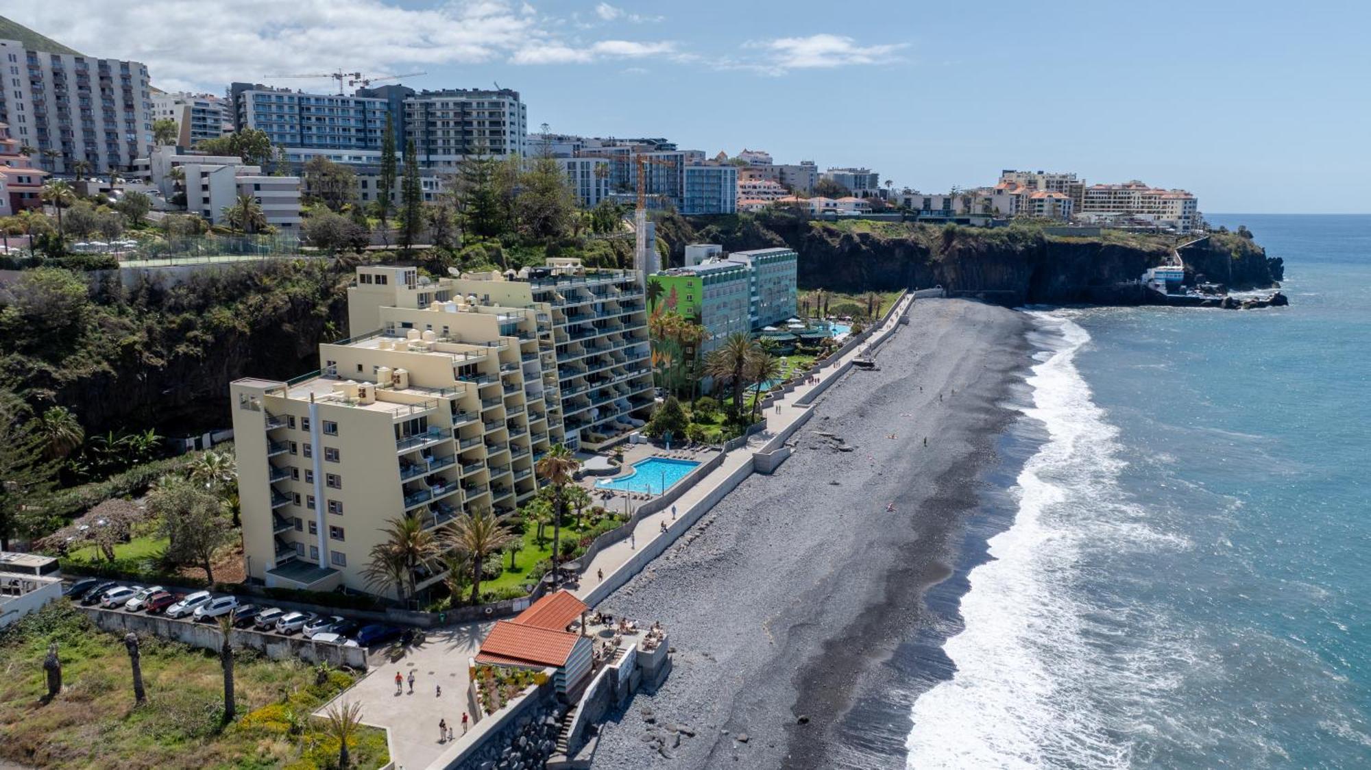 Atlantic View Apartment At Formosa Beach フンシャル エクステリア 写真