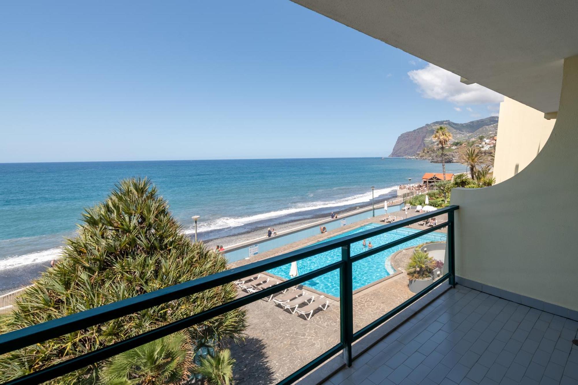 Atlantic View Apartment At Formosa Beach フンシャル エクステリア 写真